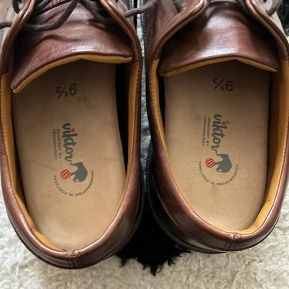 Viktor 9.5 Men's Brown Leather Dress Shoes - Picture 3 of 12